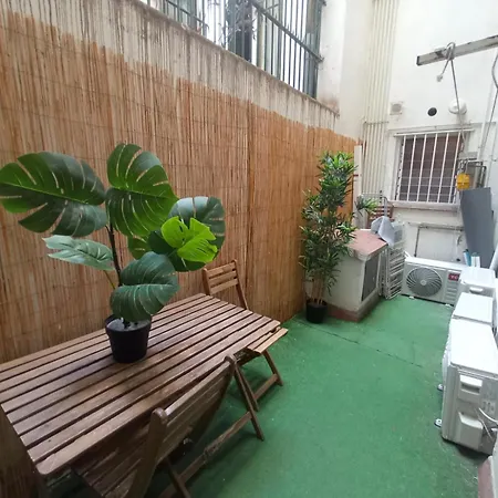 Private On Tamarit Street * Барселона